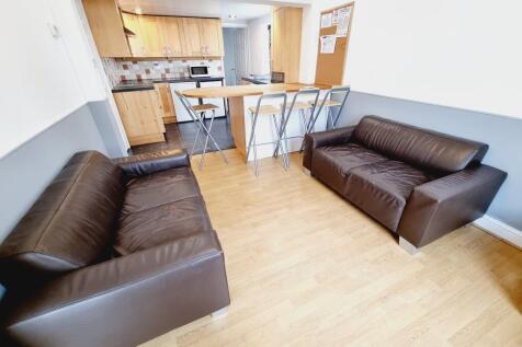 7 Forfield Place, Leamington Spa photo 3