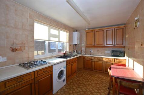 18 Dunleary Close kit a.JPG