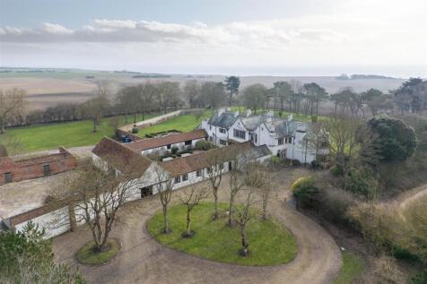 Highcliffe Manor Aerial-13.jpg