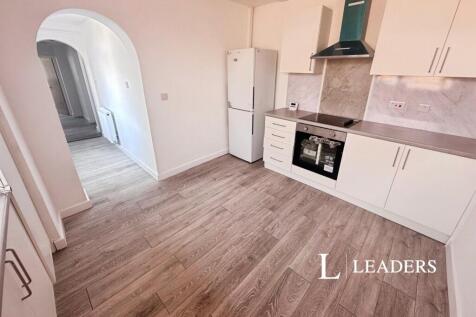 London Road, Chesterton, Newcastle, ST5 photo 2
