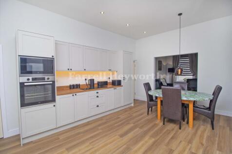 Kitchen Dining 3