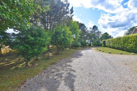 Fieldfare Drive #1.jpg