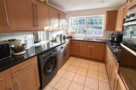 Heelands, MK13 photo 5