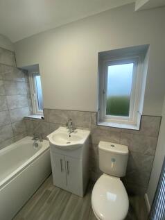 Alderley Street, Ashton-Under-Lyne, Greater Manchester, OL6 photo 4