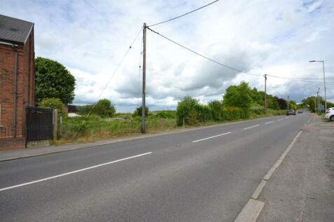 Road view towards Bulbourne