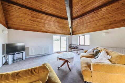 Cott Living rm (21).jpg