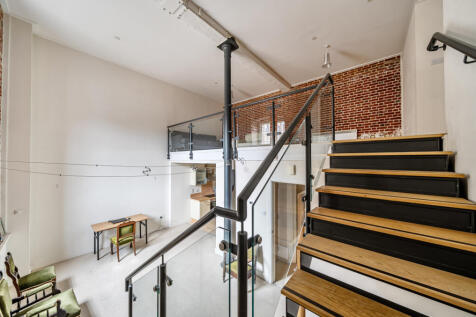 1329401-17-6883b4...