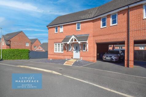 Lovely Three Bedroom Semi Detached Property with 