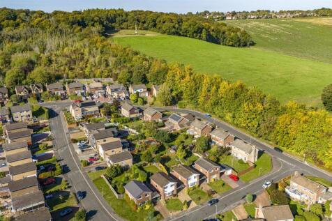 thumbnail_11 Calverley Crescent, HP13 5EU Drone-1.