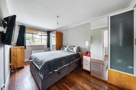 1330752-14-689097...