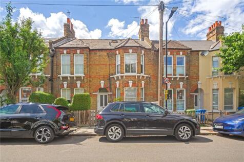 London, SE22 - property photo