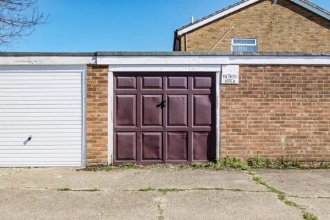 Garage En-Bloc.jpg