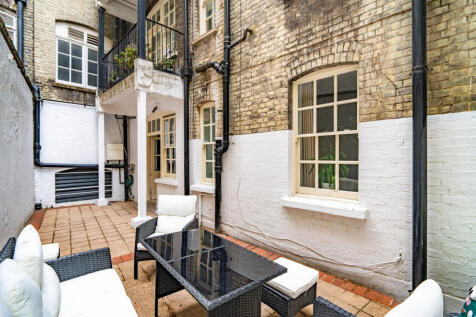Broad_Court_18