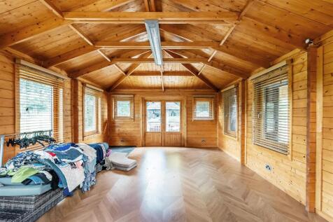 The-Coach-House-2.jpg