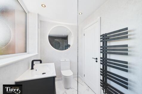 CAM02176G0-PR0540...