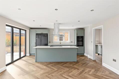 Farmhouse-close-19.jpg