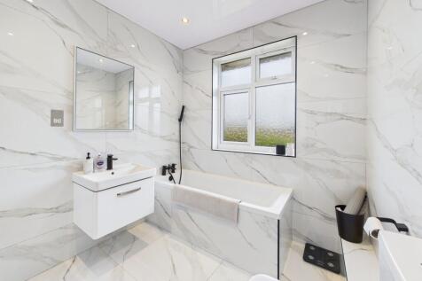 CAM04578G0-PR0031...