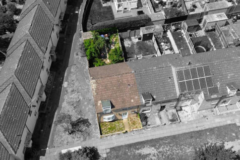 32 Glemsford Place, Haverhill drone.JPG