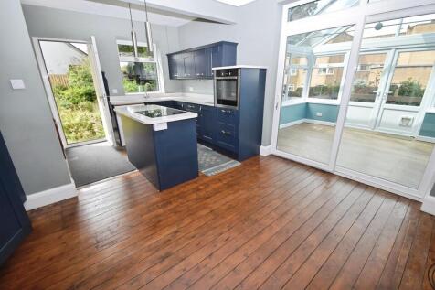 f81225b4-Kitchen ...