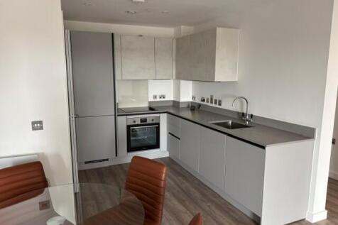 Herschel Street, SLOUGH photo 3