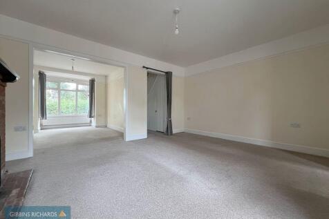 Living room/ dining room