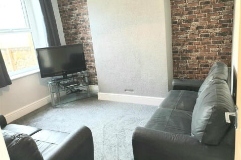 4-bed house on Clarence Street, Lancaster, £2,340/mo