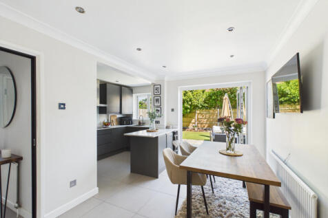 3 Bedroom Semi Detached House for Sale