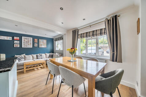 1369226-12-68ef9d...