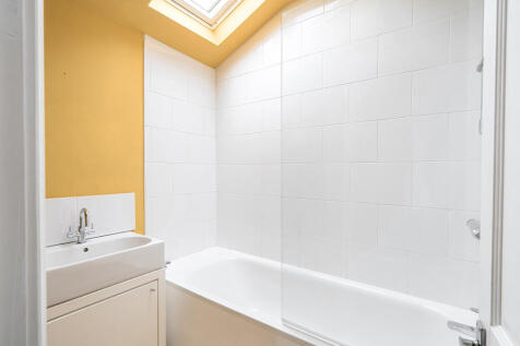 1385904-3-692d9b9...