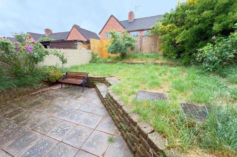 Rear garden and patio (1).jpg