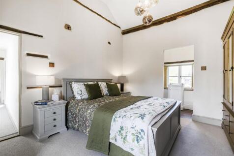 Lower End Farmhouse, 10 High Street South, Tiffiel