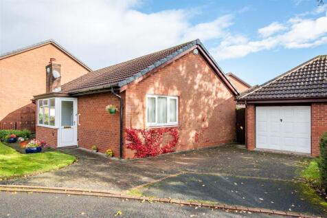 Driveway/Garage