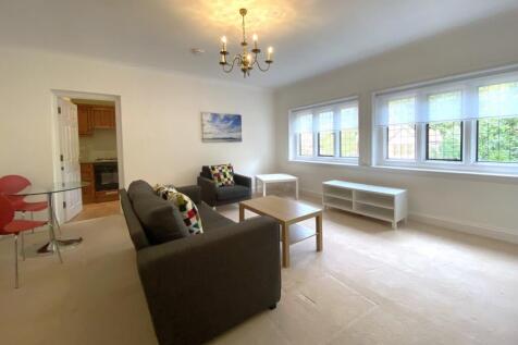 Ferry Lane, Wraysbury, Staines-upon-Thames, Berkshire, TW19 photo 4