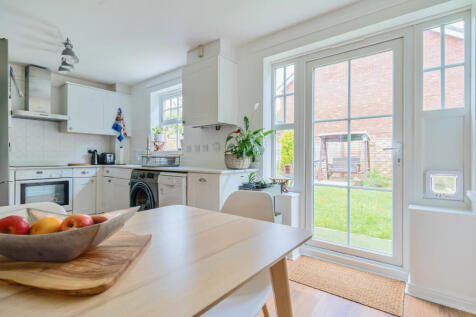 12-6819d42143895-...