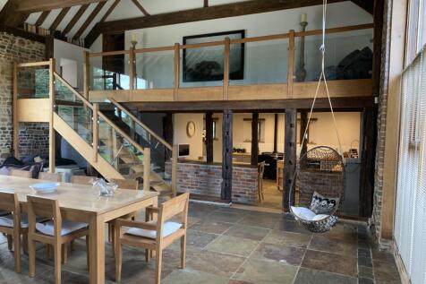 Petworth, West Sussex, GU28 photo 4