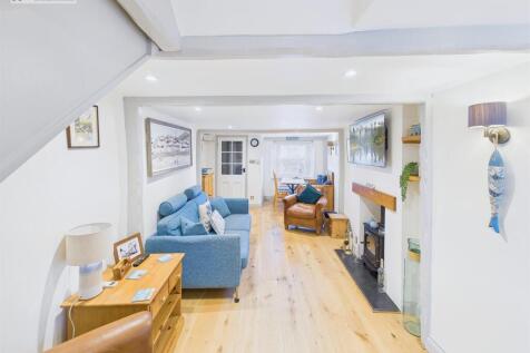 living room .5.jpg