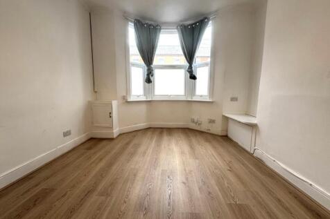 Fife Street, St James, Northampton NN5 photo 4