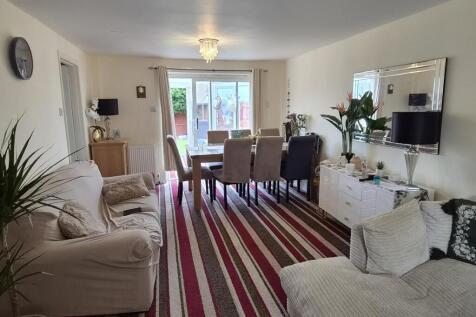 Haversham Place, Benton, Newcastle upon Tyne, NE7 photo 3