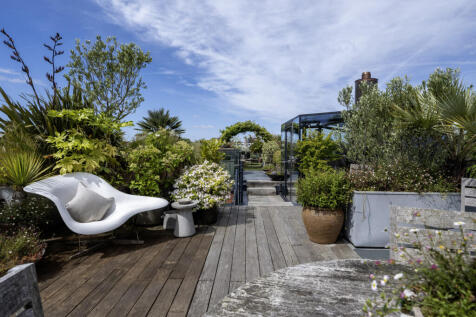 Roof terrace