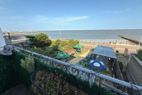 Private Rear Balcony.jpg