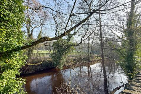 WOODLAND VIEW