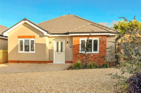 Lymington, SO41 - property photo