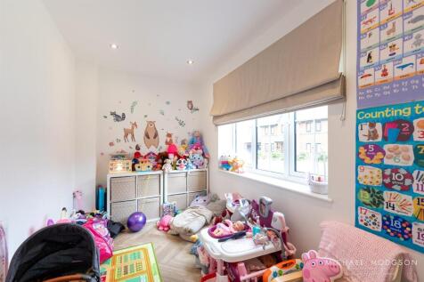 69 Leighfield Drive-20.jpg