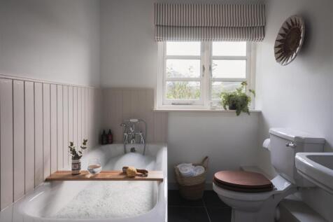 BR-74 Bedroom two bath.jpg