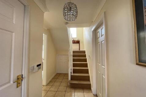 Entrance Hall.JPG