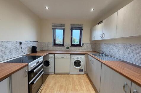 Raeberry Street, Glasgow, G20 photo 2