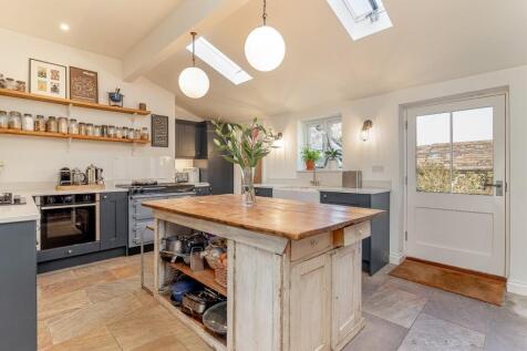 Living Family Kitchen - B.jpg