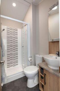 medium_product_waverley_shower_a7eaa4d173.jpg