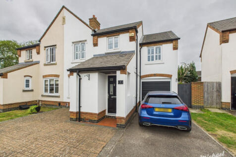 Aylesbury, HP19 - property photo