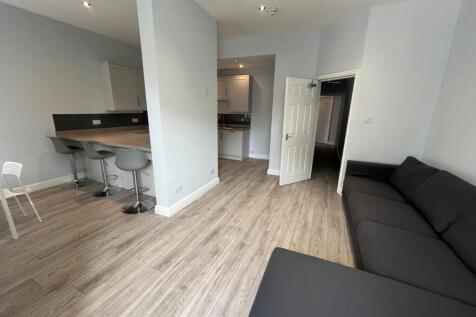 Ash Road, Headingley, Leeds, West Yorkshire, LS6 photo 2